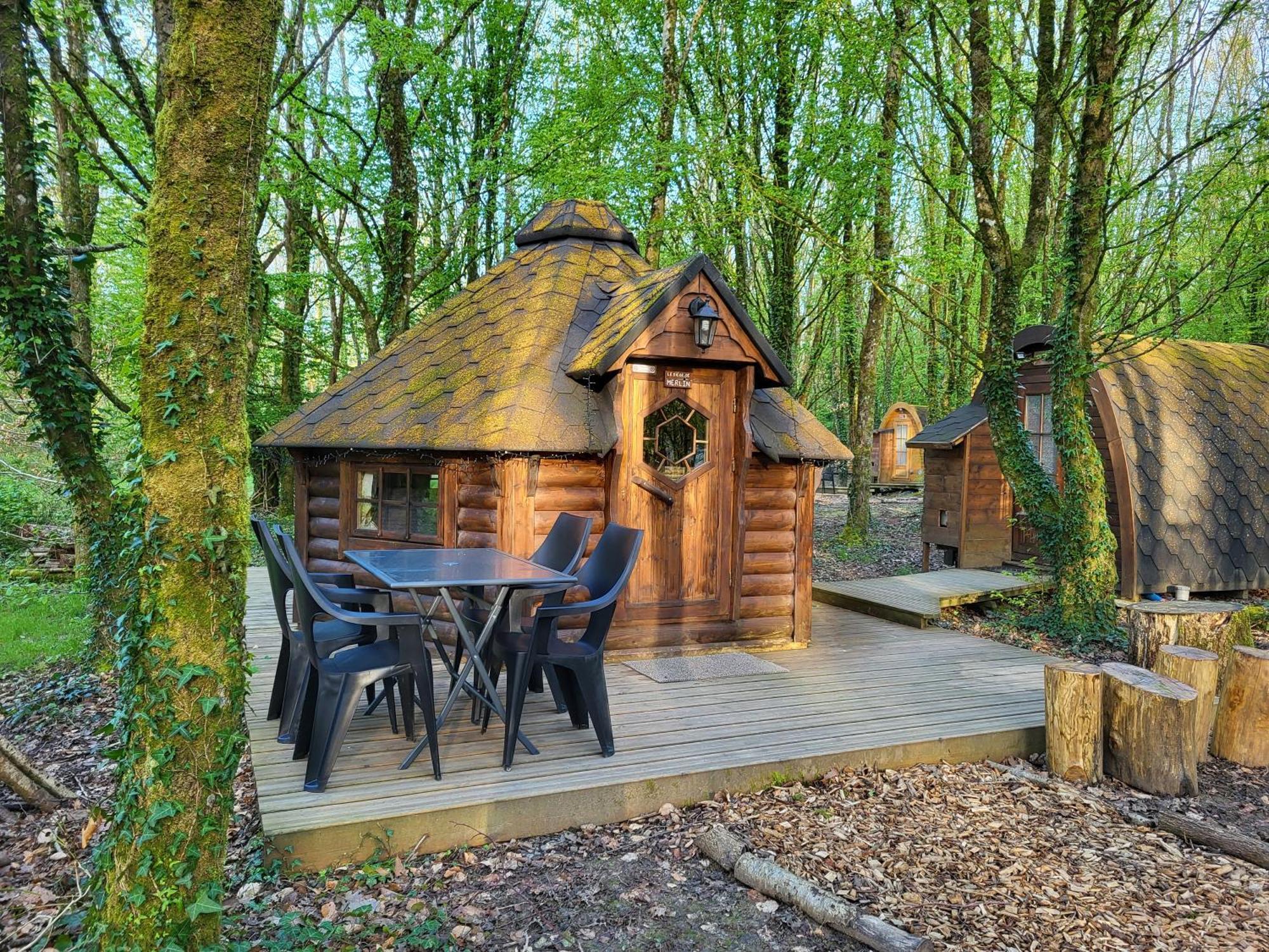 Le Domaine Insolite De Broceliande Paimpont Dış mekan fotoğraf
